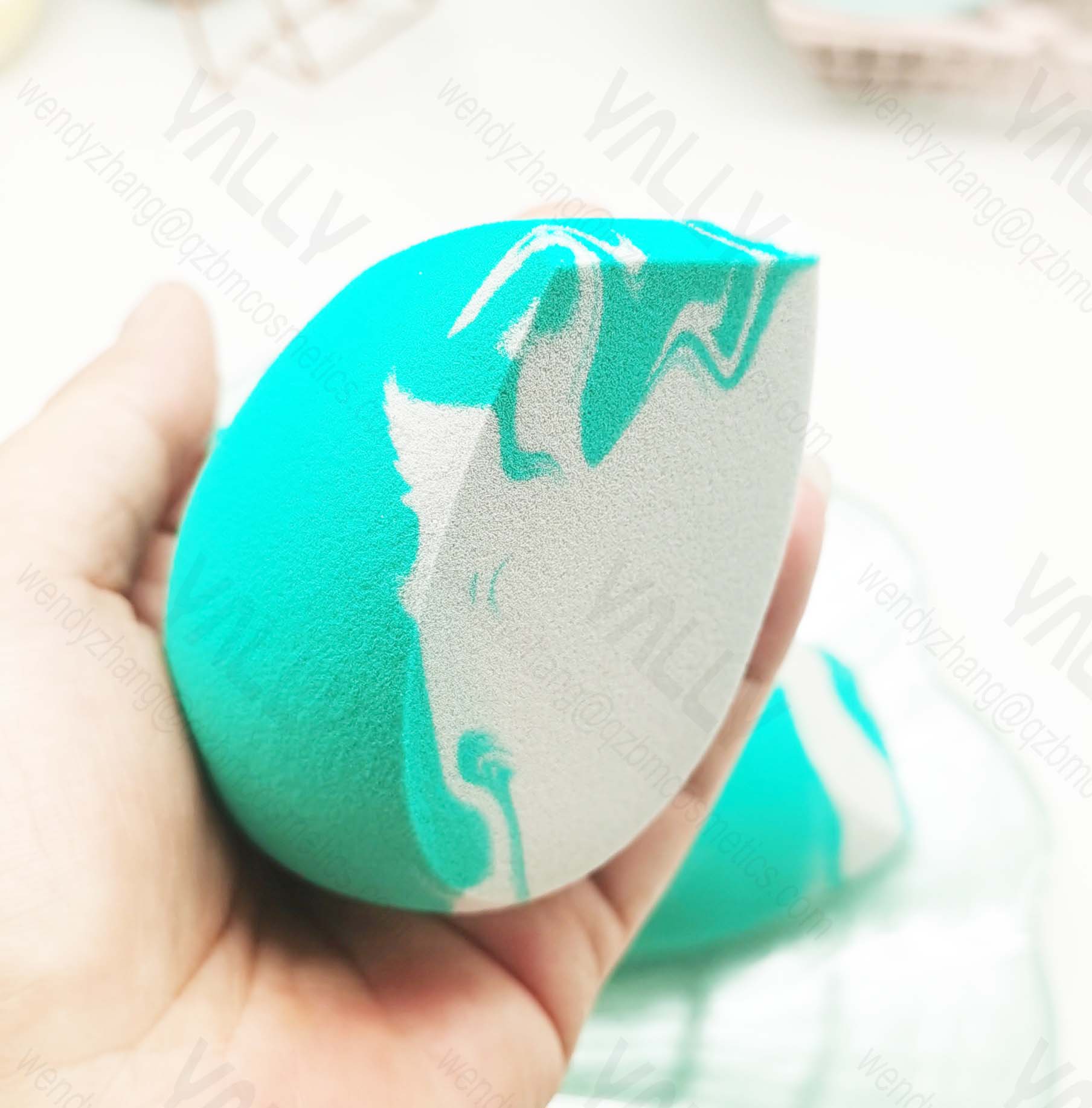 biogradable makeup sponge2.jpg biogradable makeup sponge2.jpg